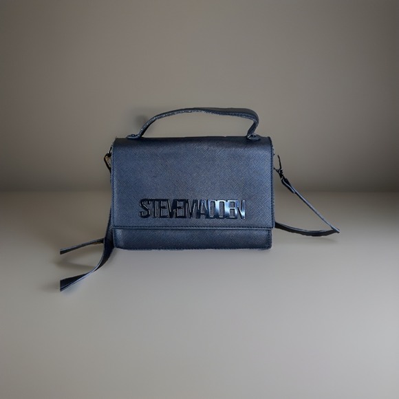 Steve Madden Handbags - Steve Madden Purse Bevelyn Convertable Crossbody Bag Tan